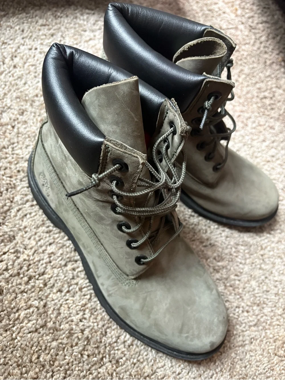 Timberland Men's Olive Suede Lace-Up Work Boots with Black Collar Size 9